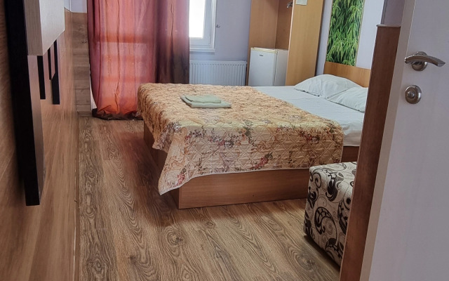 U Plyazha Guest House