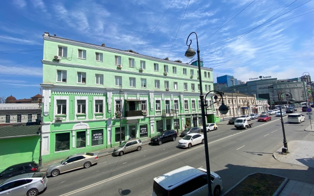 Na Semenovskoy 10 v tsentre v stile Loft Apartments