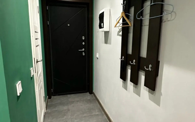 Na Nizhney Krasnoselskoy Apartments