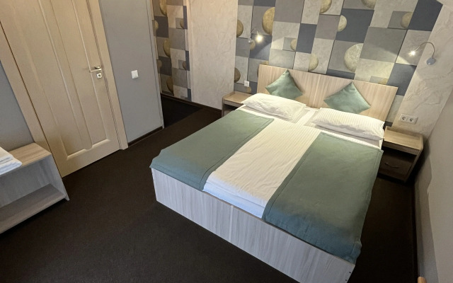 Sportivno-Gostinichnyij Kompleks Zima-Leto Hotel
