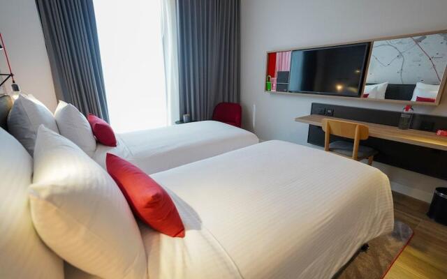 IntercityHotel Dubai Jaddaf Waterfront Hotel