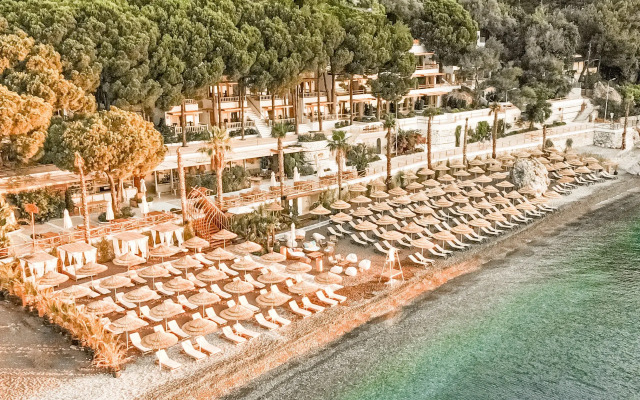 Pilos Suites Hotel
