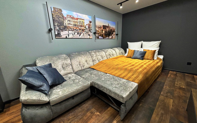 Апартаменты Amber Oktyabrskaya