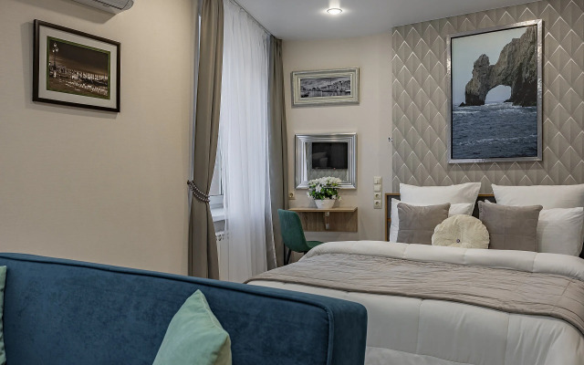 Квартира улучшенная в центре города студия