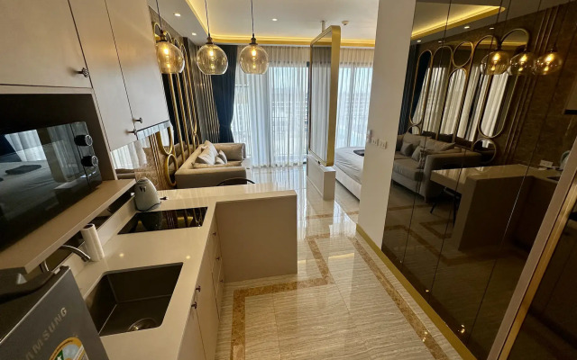 Belavyyu Lagun Apartments
