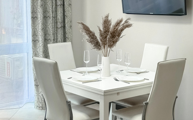 Ajax Na Tsvetochnoy Apartments