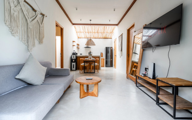 Hijau by EVDEkimi – Charming 2BR Escape with Pool, Outdoor Lounge, Lush Garden – Long Stay Extras Villa