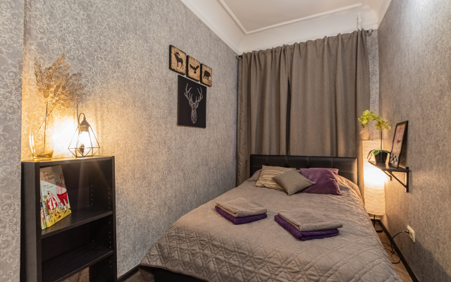 Апартаменты Двухкомнатные апартаменты в центре на Марата