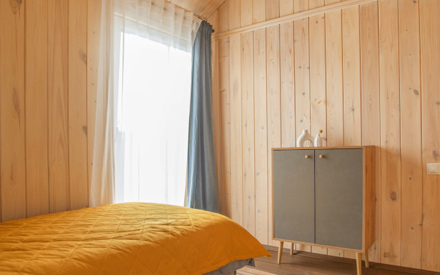 Barnhauz U Ozera Private house