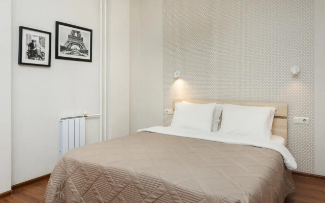 Студия Этажидейли возле Высоцкого