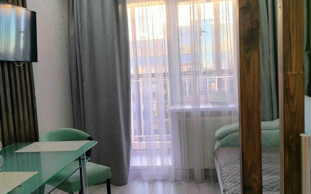Na Sevastopolskoy Ulitse 9A Flat