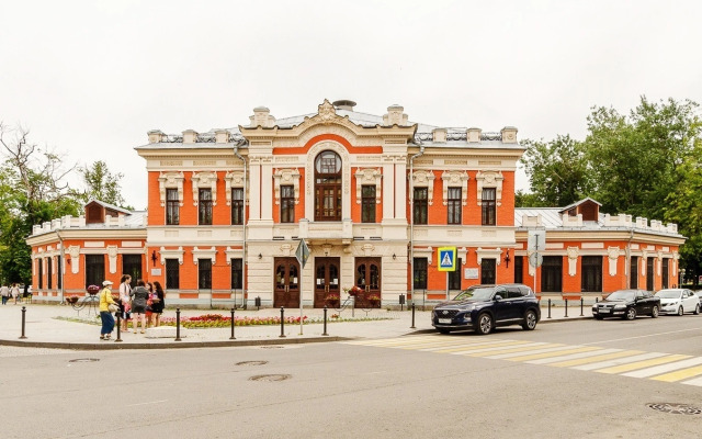 Na Oktyabryskom Prospekte 14 Flat