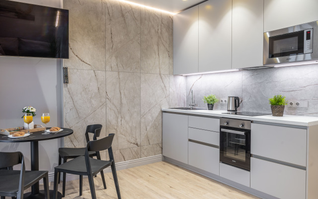 Апартаменты 2 комнатная квартира в ЖК Державинский