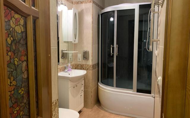 Tryokhkomnatnye Dlya 10 Chelovek Apartments
