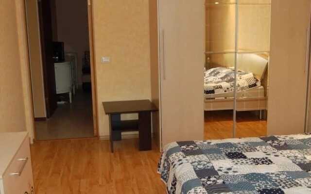 Gostevoy Dom na Tsitrusovoy