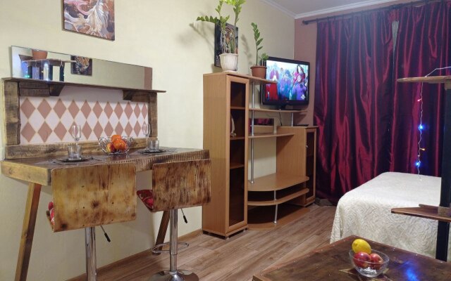 Квартира Live-In-Comfort на Творчества 1к1