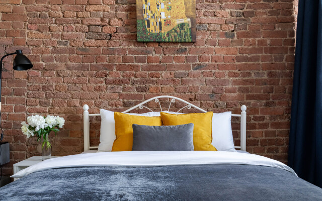 Апартаменты Лофт с Видом на Неву 2