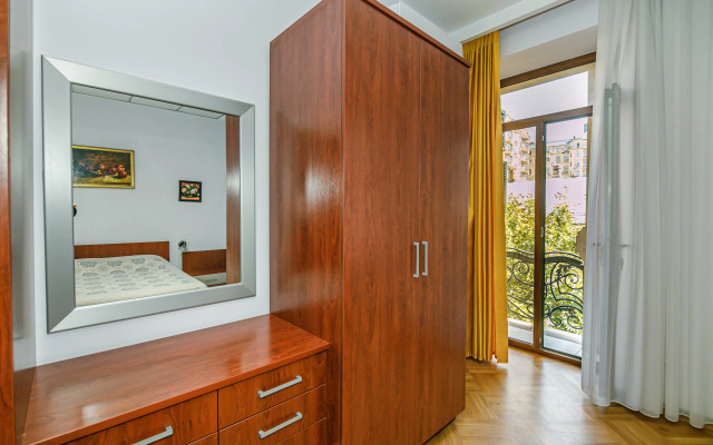 Stella Luxury Apartment in Nizami Street, Apartments