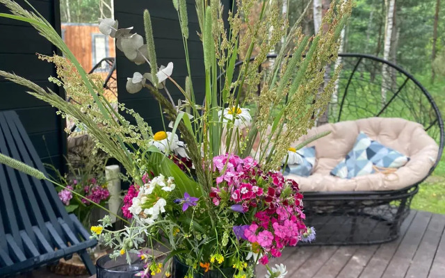 TinyDacha Mozhzhevelnik Glamping