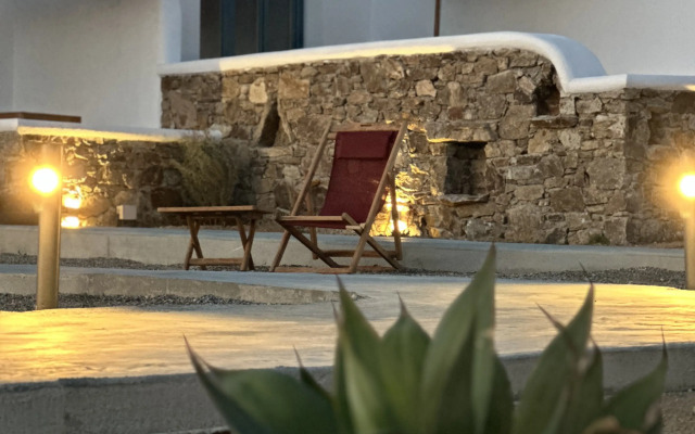 Thronos Suites Hotel
