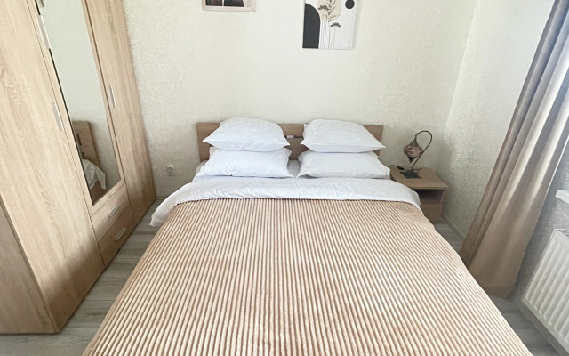 Апартаменты The GoldenWest