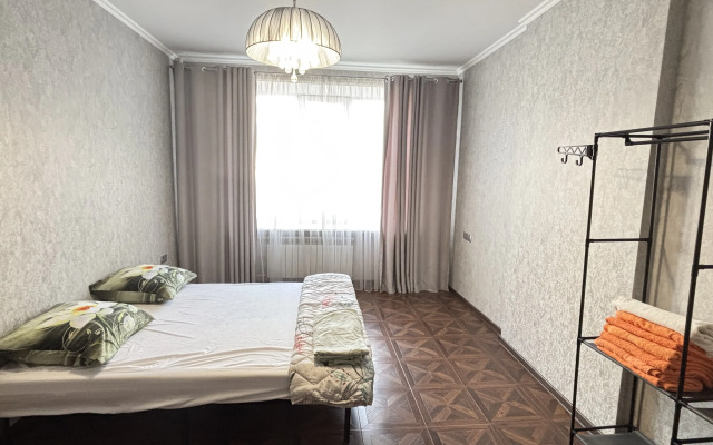 Квартира 3-комнатная Сталинка в Центре Казани