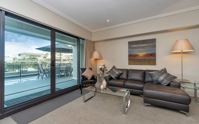 Waterfront Suites in the Heart of Auckland Apartments