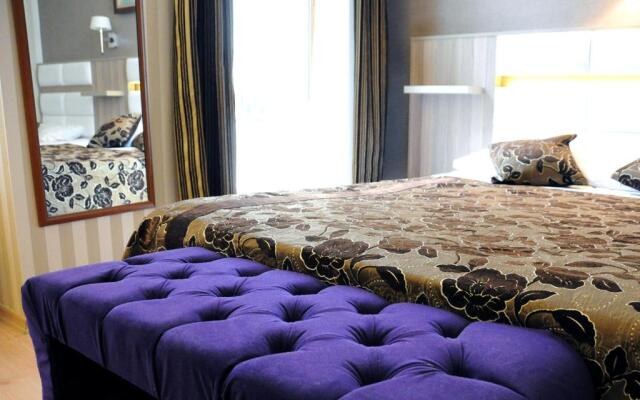 Nil Hotel