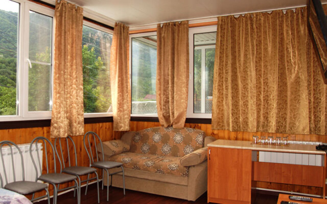 Udacha Guest House