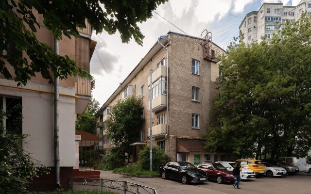 Na ul. SHvernika Flat
