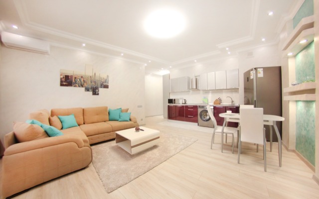 Dvukhkomnatnye Ryadom S Parkom Pervogo Prezidenta Apartments