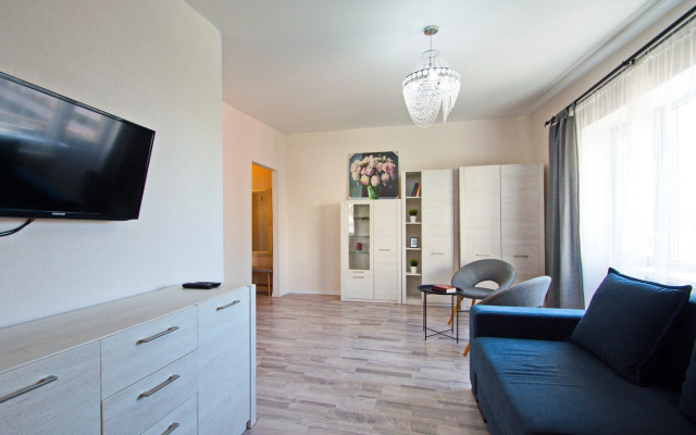 Апартаменты Апартон на Хмельницкого 10