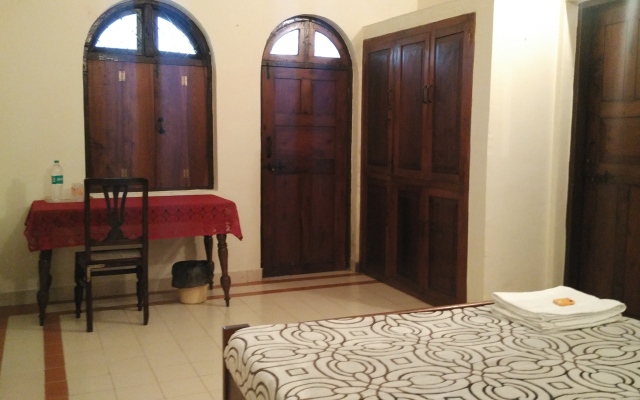 Copper Red Villa Guest House