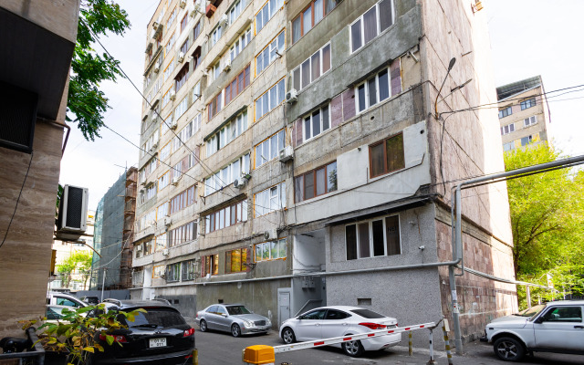 2-K, Ulitsa Yeznika Kokhbatsi, Ko333 Flat