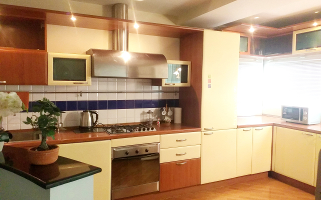 Kvartira V Tsentre G.baku, S Vidom Na More! Apartments