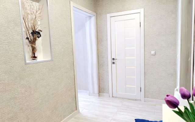 Квартира с видом на реку и горы