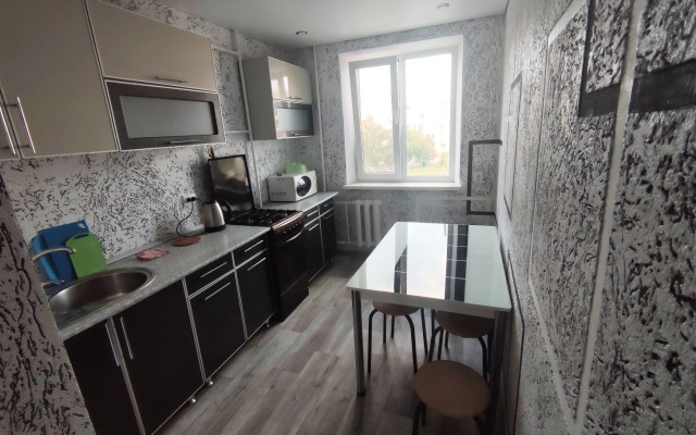 Apartments 3-komnatnyye Lyuks