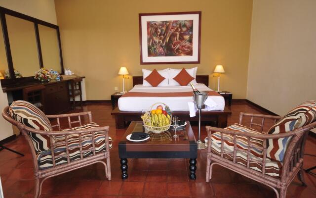 Club Palm Bay Resort