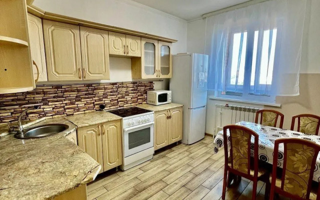 Trekhkomnatnaya Flat