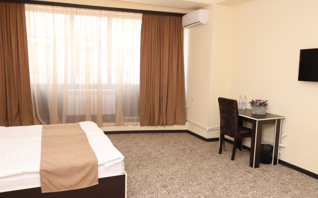 Erevan Tsentr Hotel