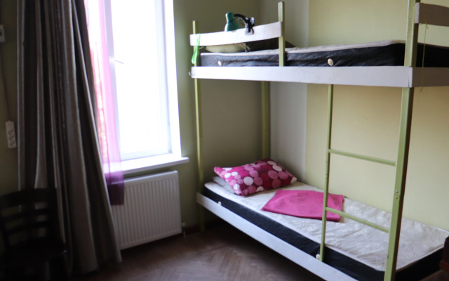 Picnic hostel Guest House