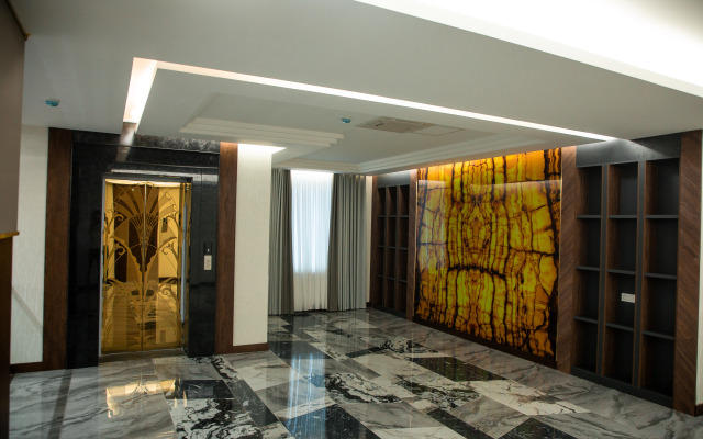 Atour Hotel