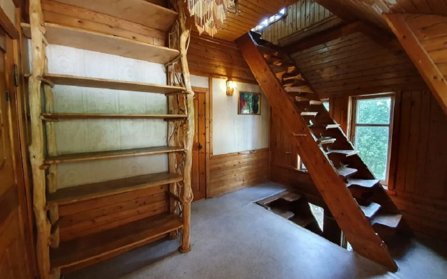 vo Fryazino s Ulichnym Bassejnom i Batutom Private House