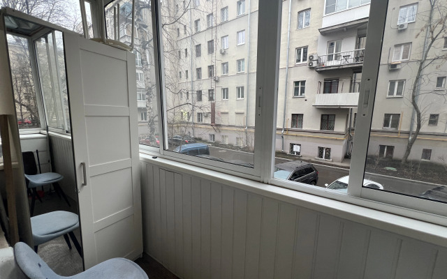 Na Patriarshikh prudakh Flat