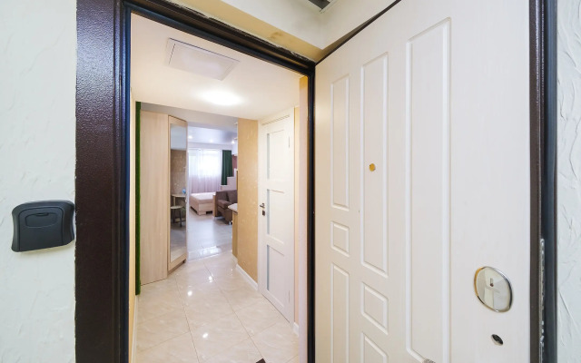 Na Tsvetochnoy Apartments