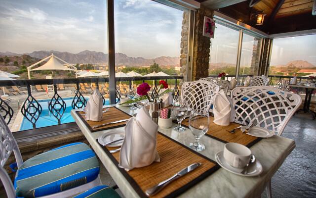 JA Hatta Fort Hotel