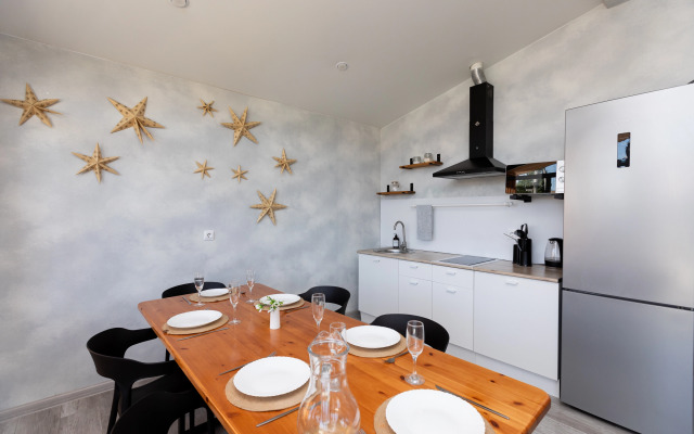 S Basseynom I Mangalom Dlya 8 Gostey Private house