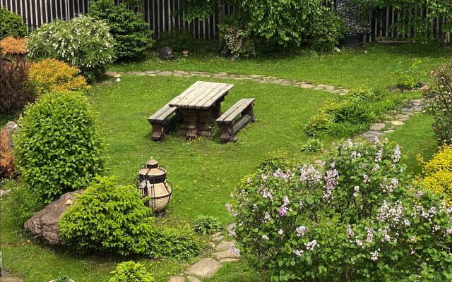 S Baney Private House
