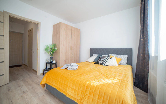 Квартира Евро-Двухкомнатная BeGuest на Академика Ландау 36