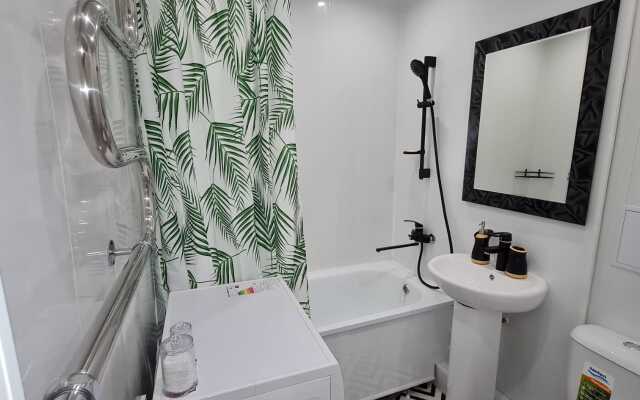 Апартаменты Ленинский 37